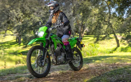 बाइकर्स के लिए खुशखबरी kawasaki klx 230 की कीमत में हुई 1.30 लाख तक की गिरावट