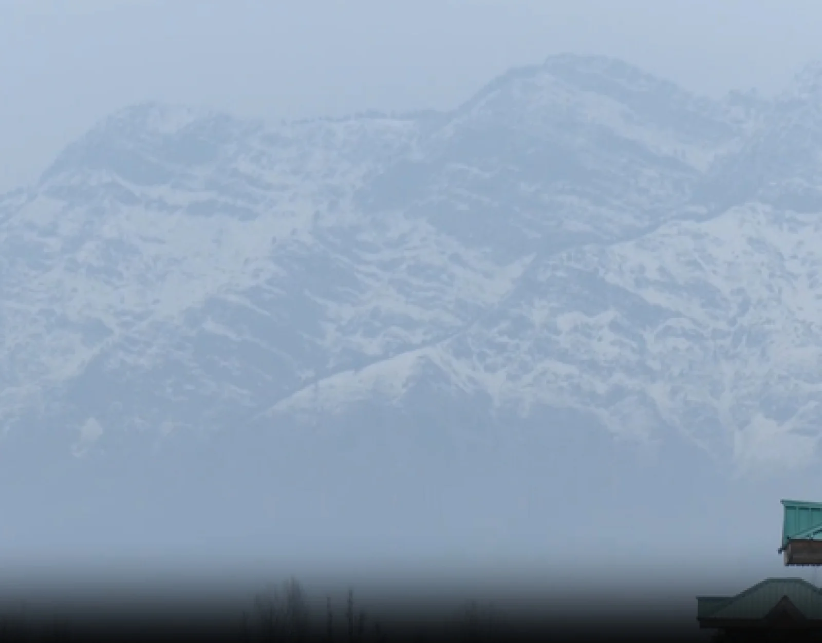 Jammu-Kashmir Weather: कश्मीर में फिर शुरू होगा भारी बर्फबारी का दौर! 10 जिलों में हाई अलर्ट; अगले 75 घंटे बेहद संवेदनशील, जानें हाईवे का हाल।
