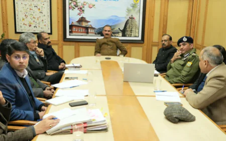 नशे के खिलाफ 'सर्जिकल स्ट्राइक'! चिट्टा तस्करी में शामिल 11 पुलिसकर्मी बर्खास्त; CM सुक्खू बोले- 'नशे की कमाई से बनी संपत्ति भी होगी जब्त'
