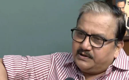 मनोज झा का सरकार पर हमला: "गैस के दाम बढ़ गए, अब कहां गए डमी सिलेंडर वाले नेता?