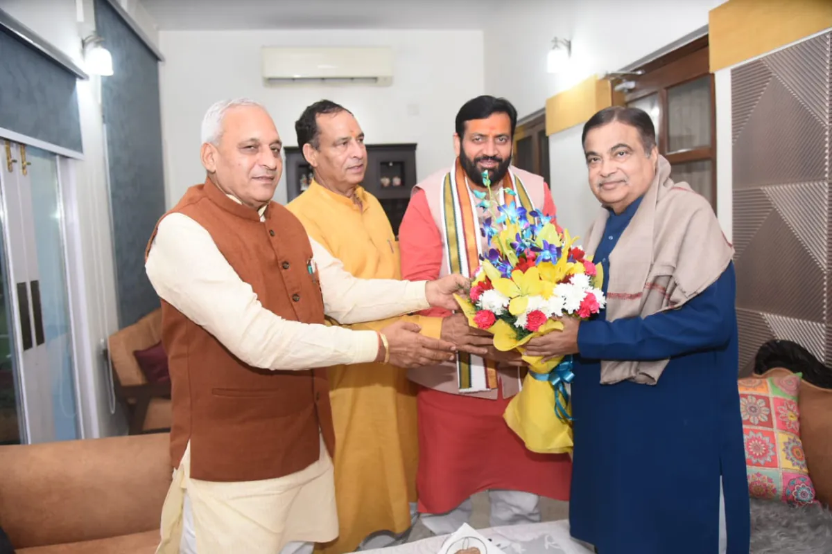 केंद्रीय मंत्री नितिन गडकरी ने की हरियाणा के विकास पर चर्चा, मुख्यमंत्री नायब सिंह सैनी को दी शुभकामनाएं