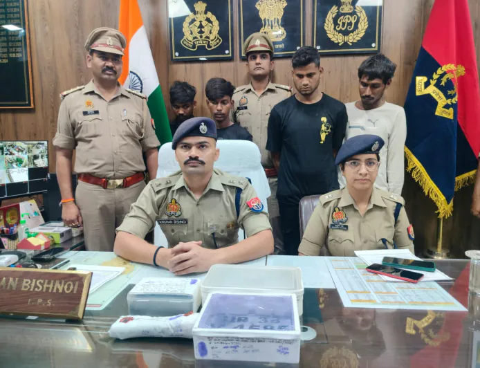 Crime News : पुलिस ने बाइक चोर गिरोह का किया पर्दाफाश, 4 गिरफ्तार