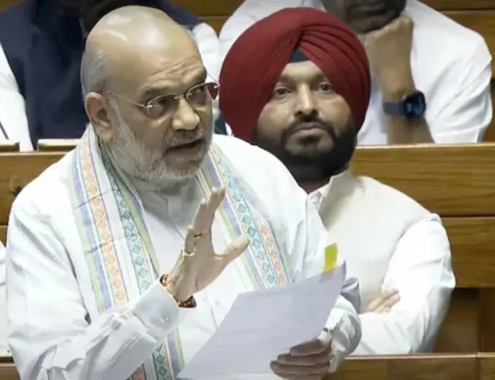 वक्फ बोर्ड में गैर-मुस्लिमों की भूमिका: अमित शाह ने दी सफाई, विपक्ष पर लगाए गलतफहमी फैलाने के आरोप