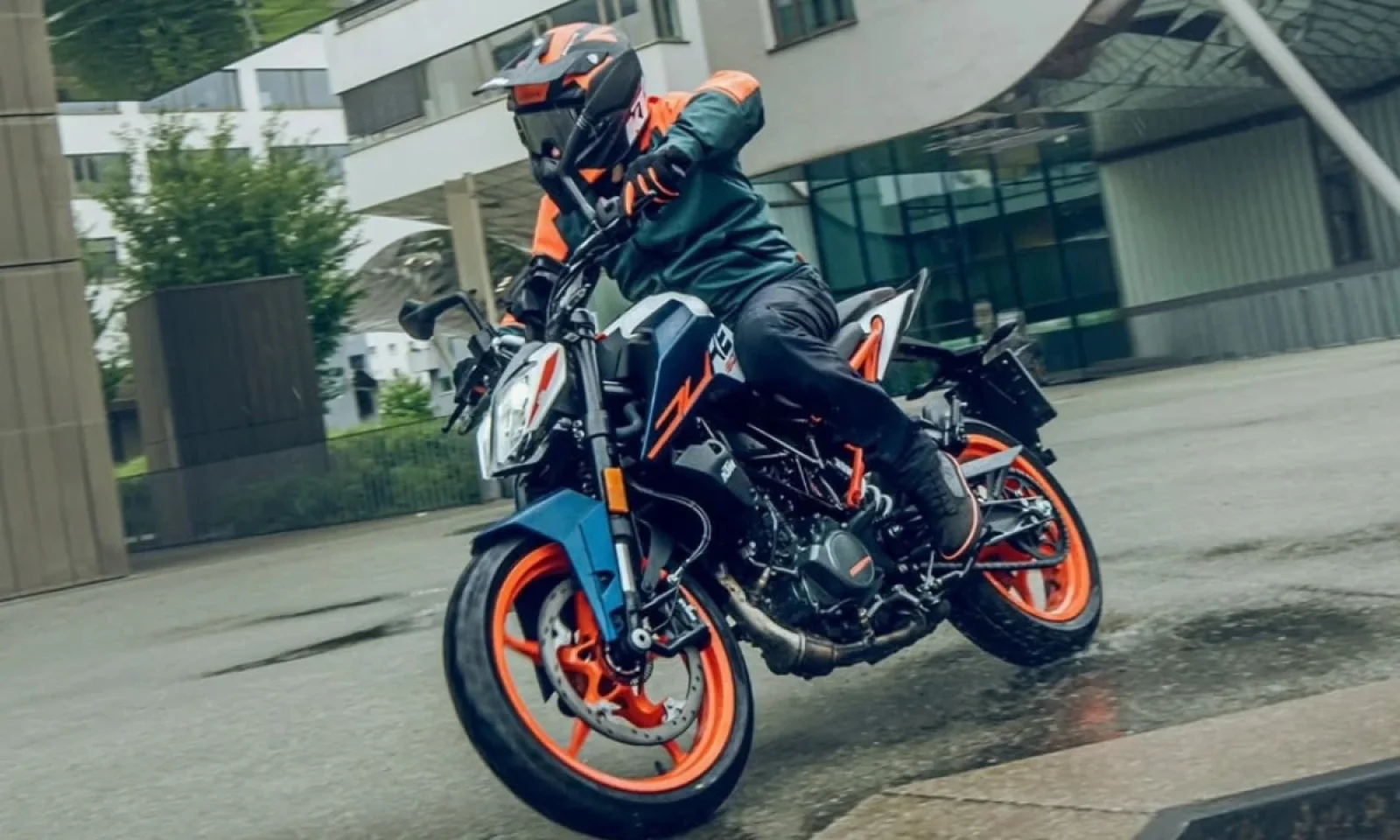 इंतजार हुआ खत्म बहुत ही जल्द KTM 160 Duke दिखेगी मार्केट में जानें फीचर्स और कीमत