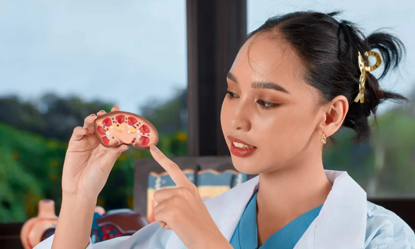 किडनी कैंसर के लक्षणों को इग्नोर करना हो सकता है खतरनाक , जानें लक्षण और इसका इलाज