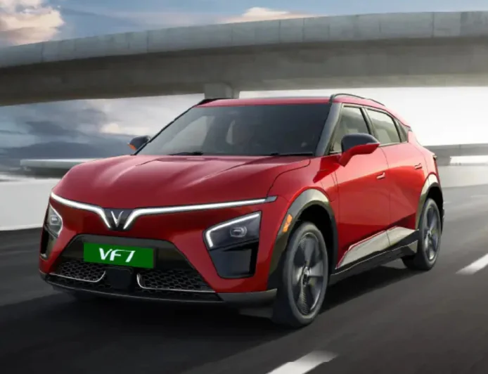 विनफास्ट VF7 हुई लॉन्च बेहतरीन एक्सटीरियर के साथ मिलेगी दमदार रेंज और बैटरी , जानें कीमत