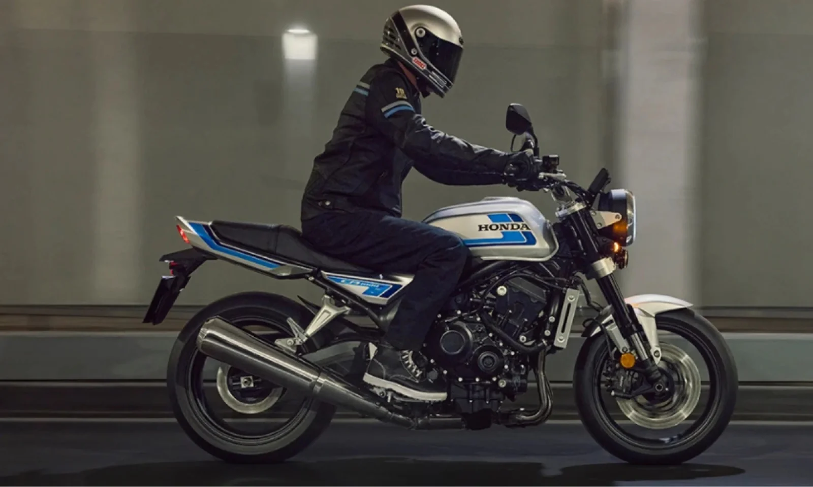 2026 होंडा CB1000F में पुरानी स्टाइल में मिलेंगे नए लेवल के फीचर्स और मॉडर्न टेक्नोलॉजी