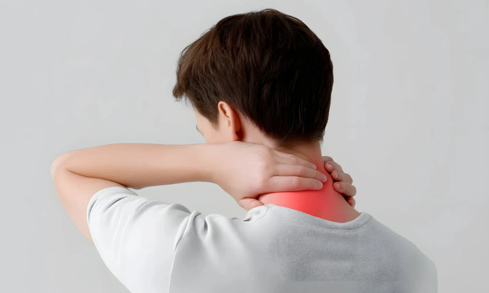 आप भी Cervical Pain से है परेशान तो जानें कारण , सिम्पटम्स और दर्द से राहत के उपाय