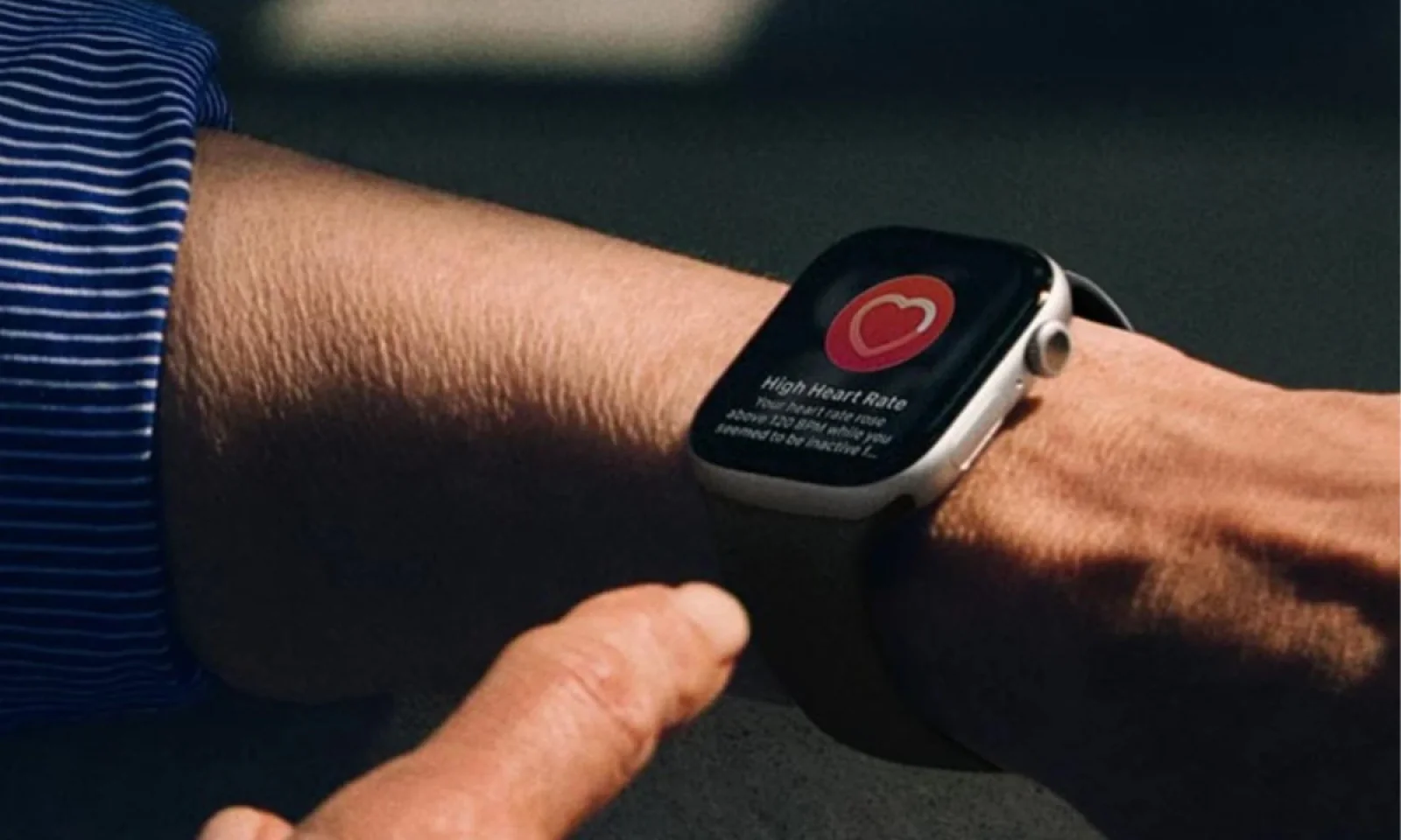 WhatsApp Apple Watch में हुआ लॉन्च भेज सकेंगे टेस्ट मैसेज और ले सकेंगे अपडेट