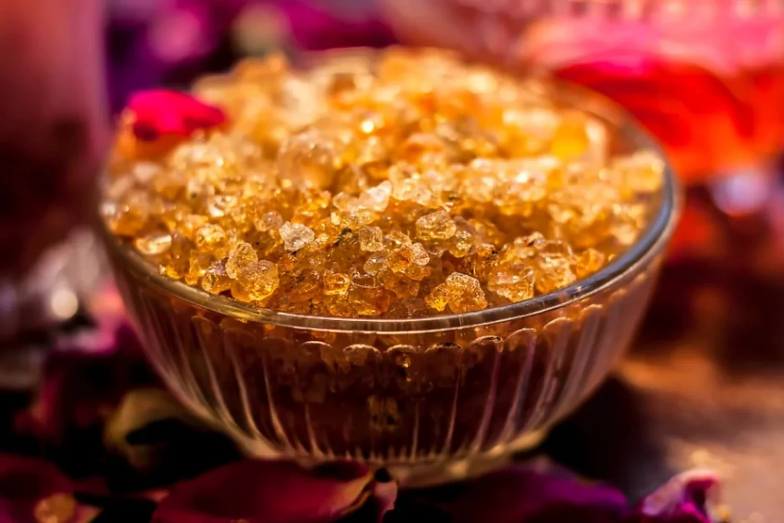 गोंद से होने वाले फायदे सुन चौंक जाएंगे हड्डियों की मजबूती से लेकर बालों के निखार में यूजफुल