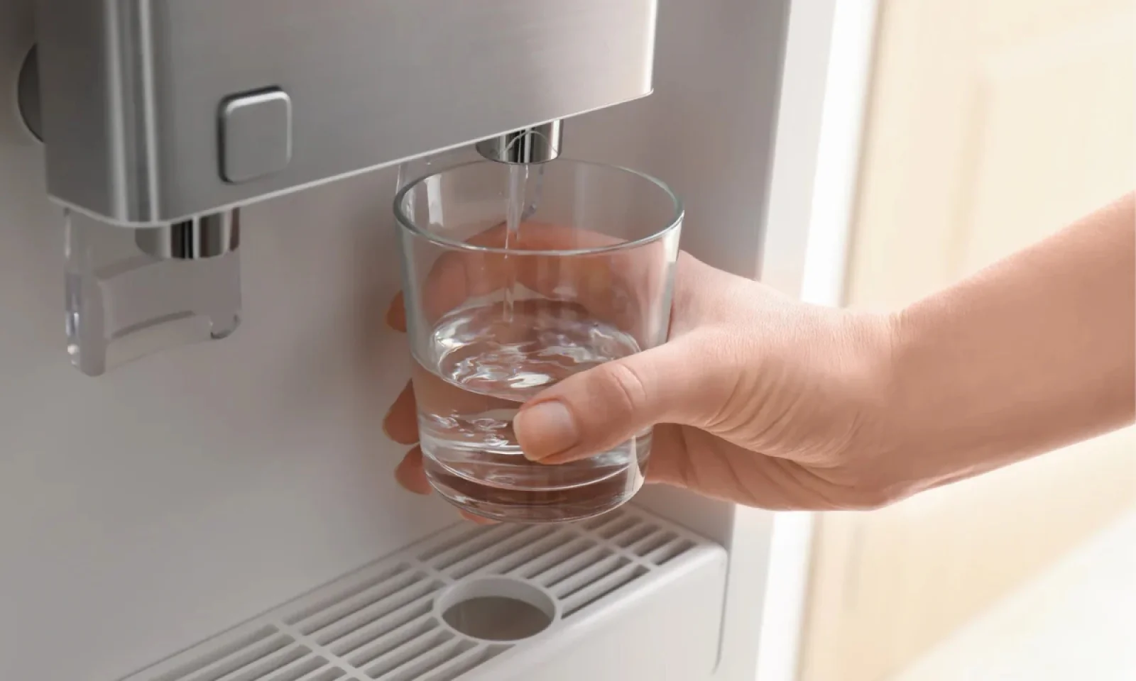 Hot Water से मिलेंगे आप की बॉडी को कई तरह से फायदे जानें डिटेल्स में