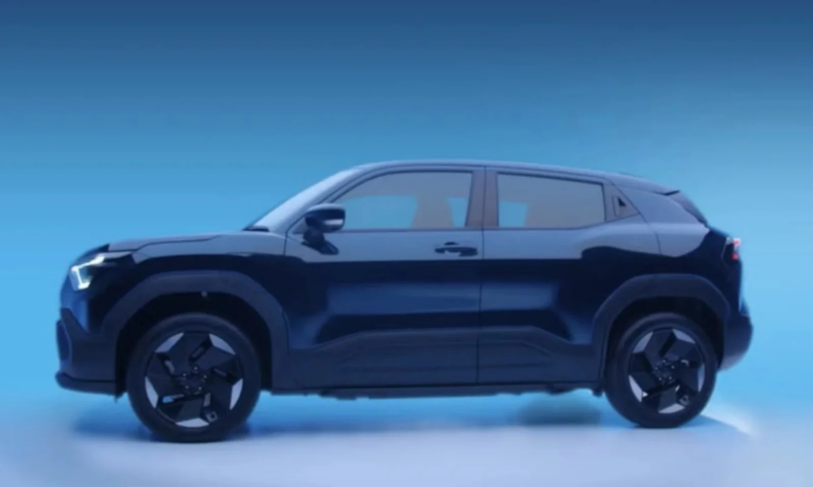 मारुति सुजुकी ई-विटारा पहली इलेक्ट्रिक एसयूवी आई सामने जानें फीचर्स और कीमत