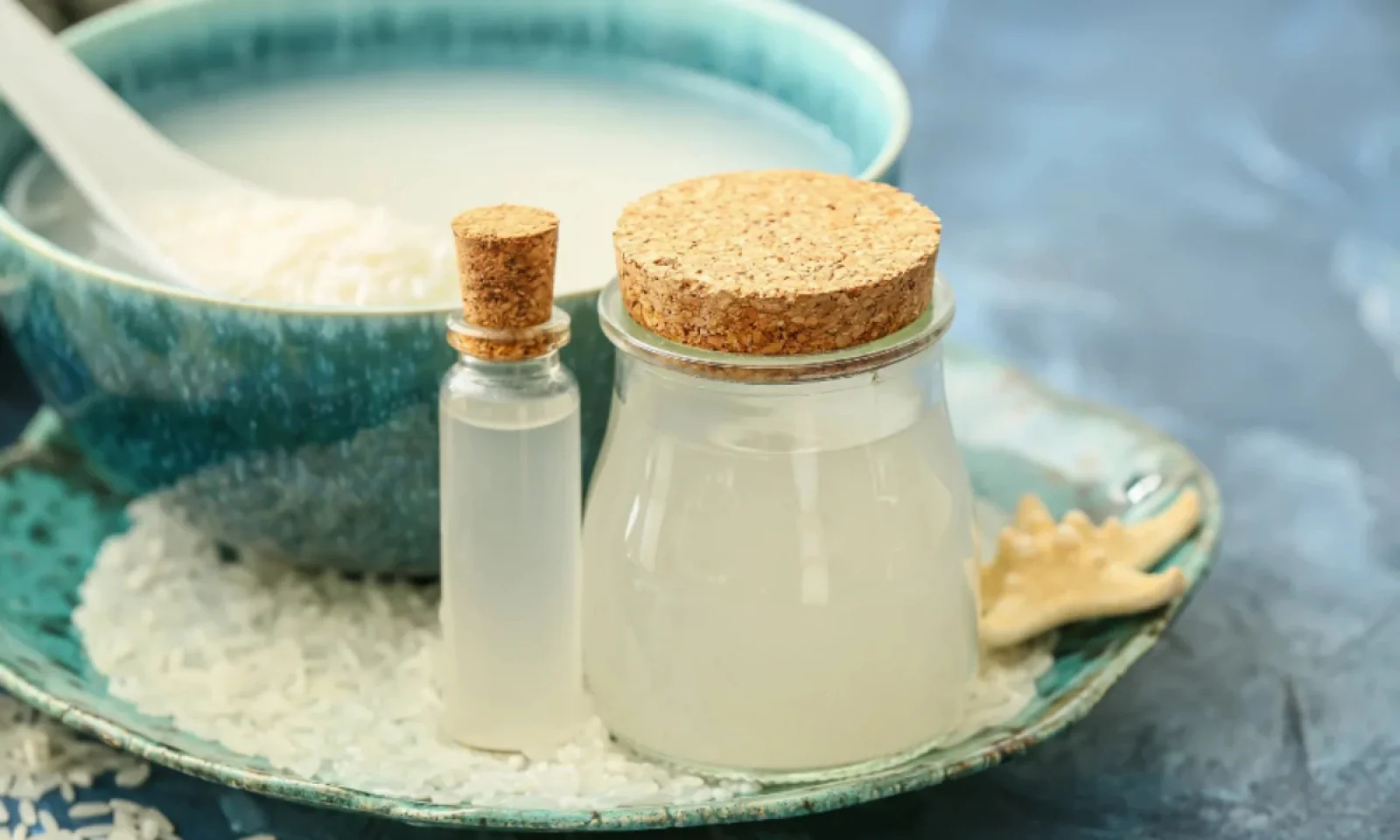 चावल के पानी से स्किन से लेकर पूरी बॉडी को मिलेंगे गजब के फायदे