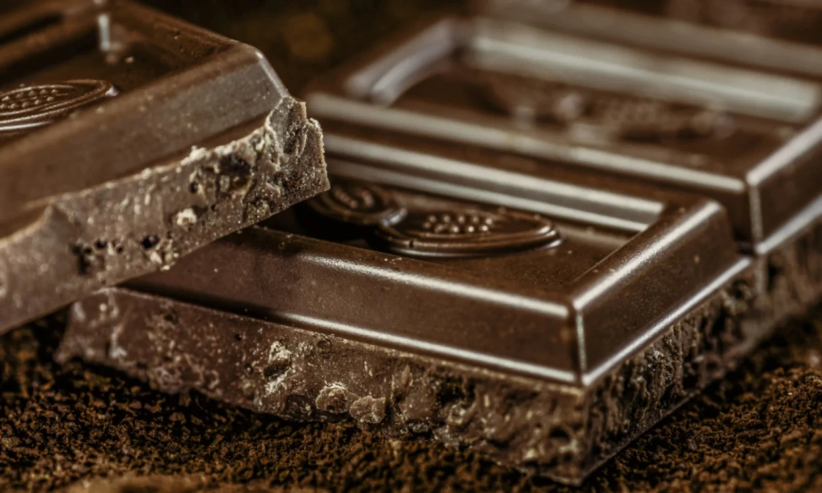 डार्क चॉकलेट टेस्ट के साथ दिल , दिमाग और स्किन को पहुंचाएगी फायदा