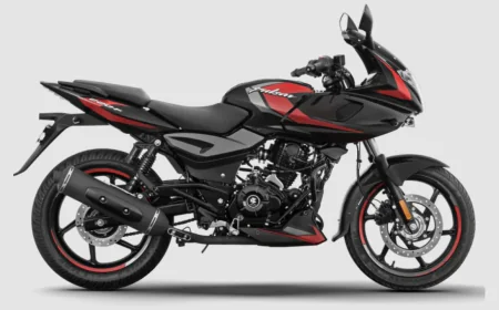 नई बजाज पल्सर 220F स्पोर्टी लुक में हुई लॉन्च सिंगल वेरिएंट आया सामने