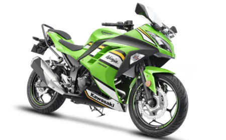 कावासाकी निंजा 300 पर मिलेगा शानदार डिस्काउंट ऑफर 31 दिसंबर तक