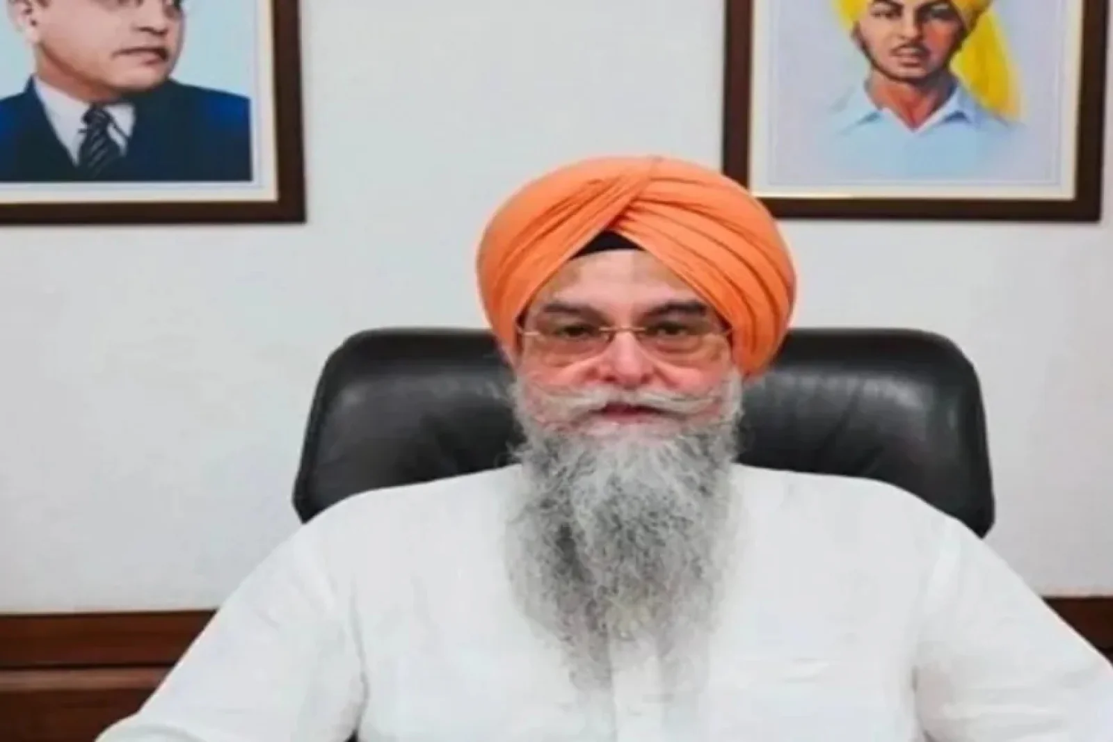 328 पावन सरूप गुम होने पर स्पीकर संधवां सख्त, एसजीपीसी से राजनीति छोड़ सहयोग की अपील