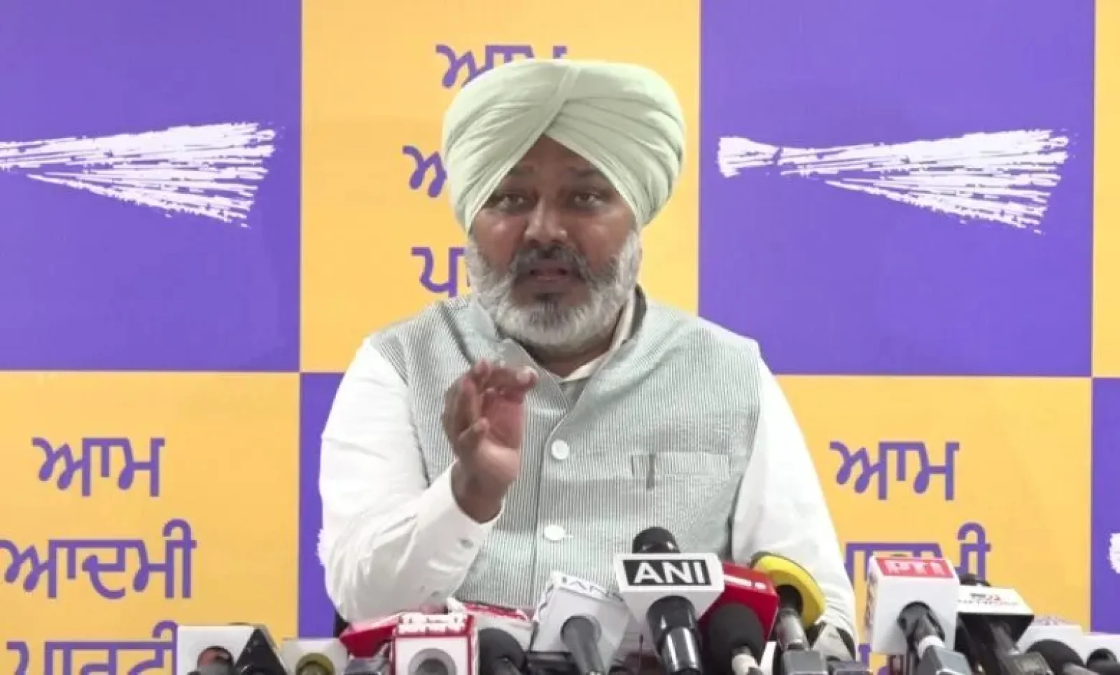 ‘संचार साथी’ ऐप पर बड़ा हमला: वित्त मंत्री हरपाल सिंह चीमा ने बताया निजता के लिए खतरा, भाजपा पर लगाए गंभीर आरोप