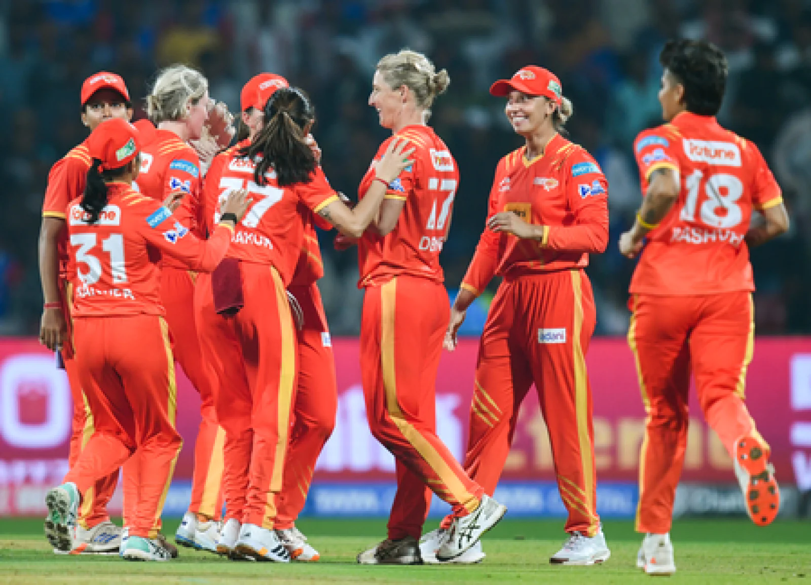 क्रिकेट फैंस को लग सकता है झटका! चुनाव के कारण बंद दरवाजों के पीछे होंगे मुंबई इंडियंस और दिल्ली कैपिटल्स के मैच; जानें क्या है वजह