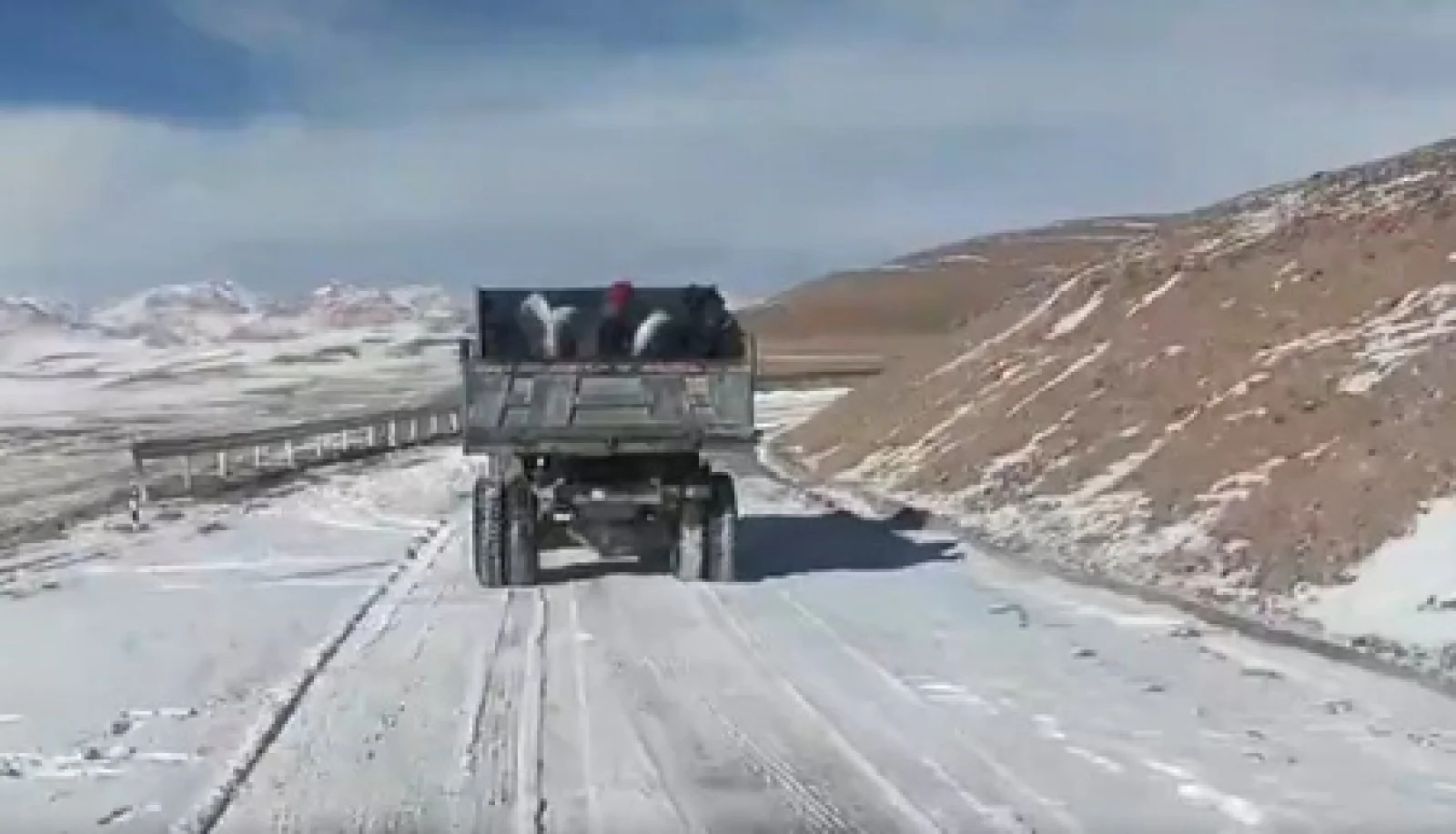 बीआरओ ने फिर रचा इतिहास! 19,400 फीट की ऊंचाई पर बनाई दुनिया की सबसे ऊंची सड़क; लद्दाख में टूटा उमलिंग ला का रिकॉर्ड