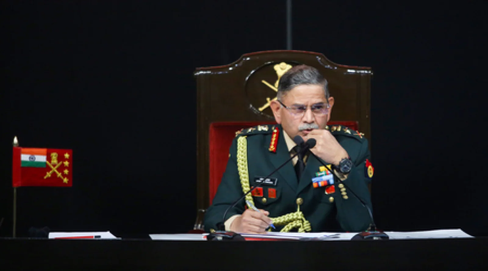 जम्मू-कश्मीर में 'सिंगल डिजिट' में सिमटे आतंकी! जनरल उपेंद्र द्विवेदी का बड़ा खुलासा- 65% पाकिस्तानी आतंकियों का हुआ सफाया