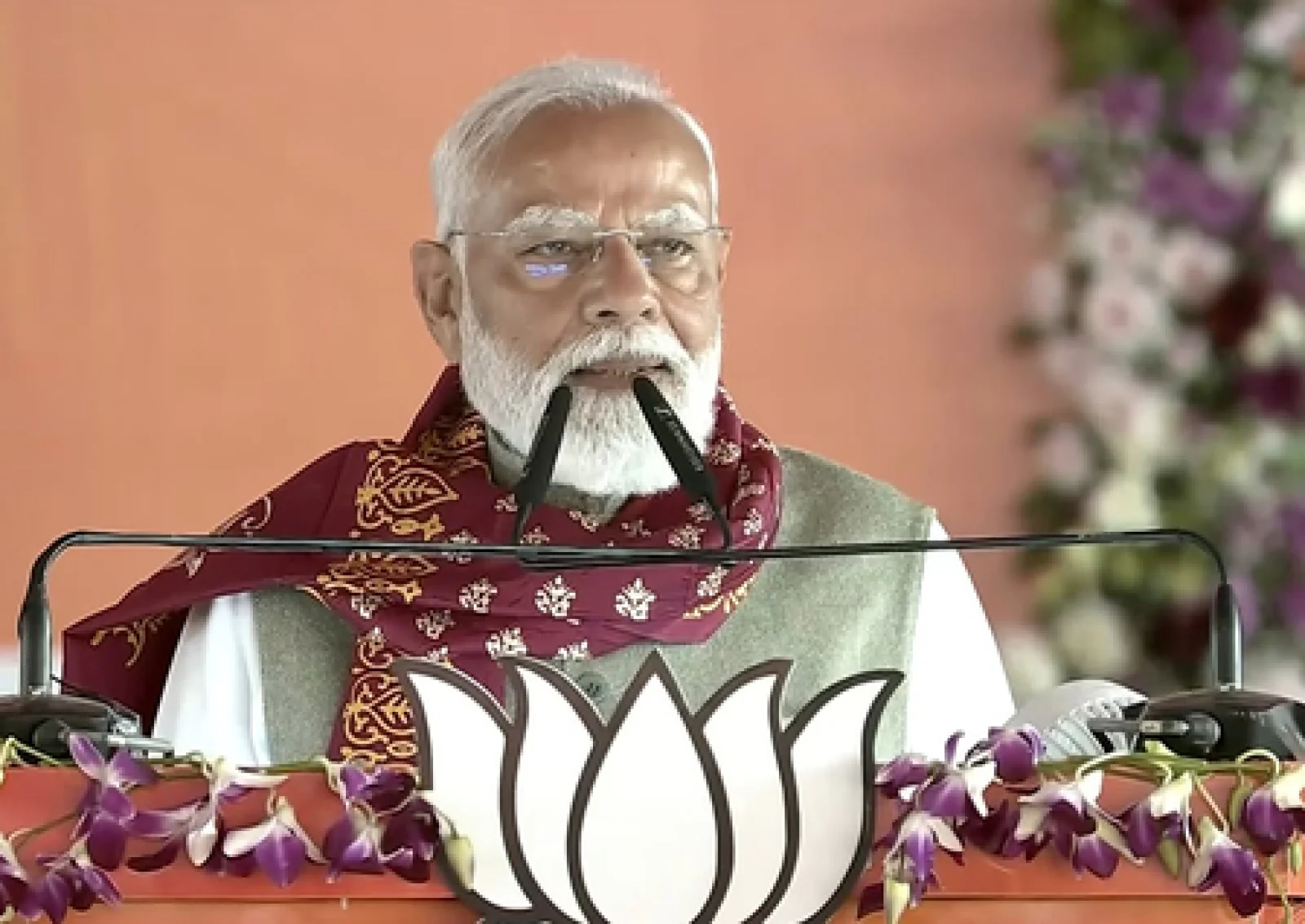 PM Modi in Singur: 'बंगाल में खत्म होगा टीएमसी का महा-जंगलराज', सिंगूर में गरजे पीएम मोदी; बंगाली भाषा और आयुष्मान योजना पर दिया बड़ा संदेश