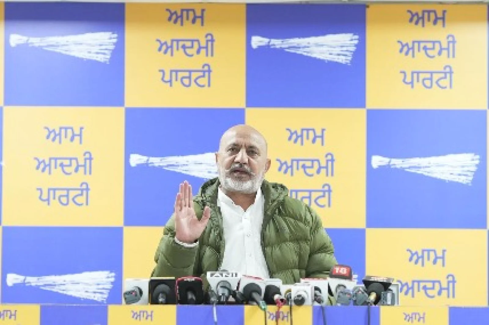 आतिशी के खिलाफ FIR की मांग पर भड़की 'आप', बलतेज पन्नू ने SGPC को याद दिलाए 'लापता 328 सरूप' और बेअदबी के मामले