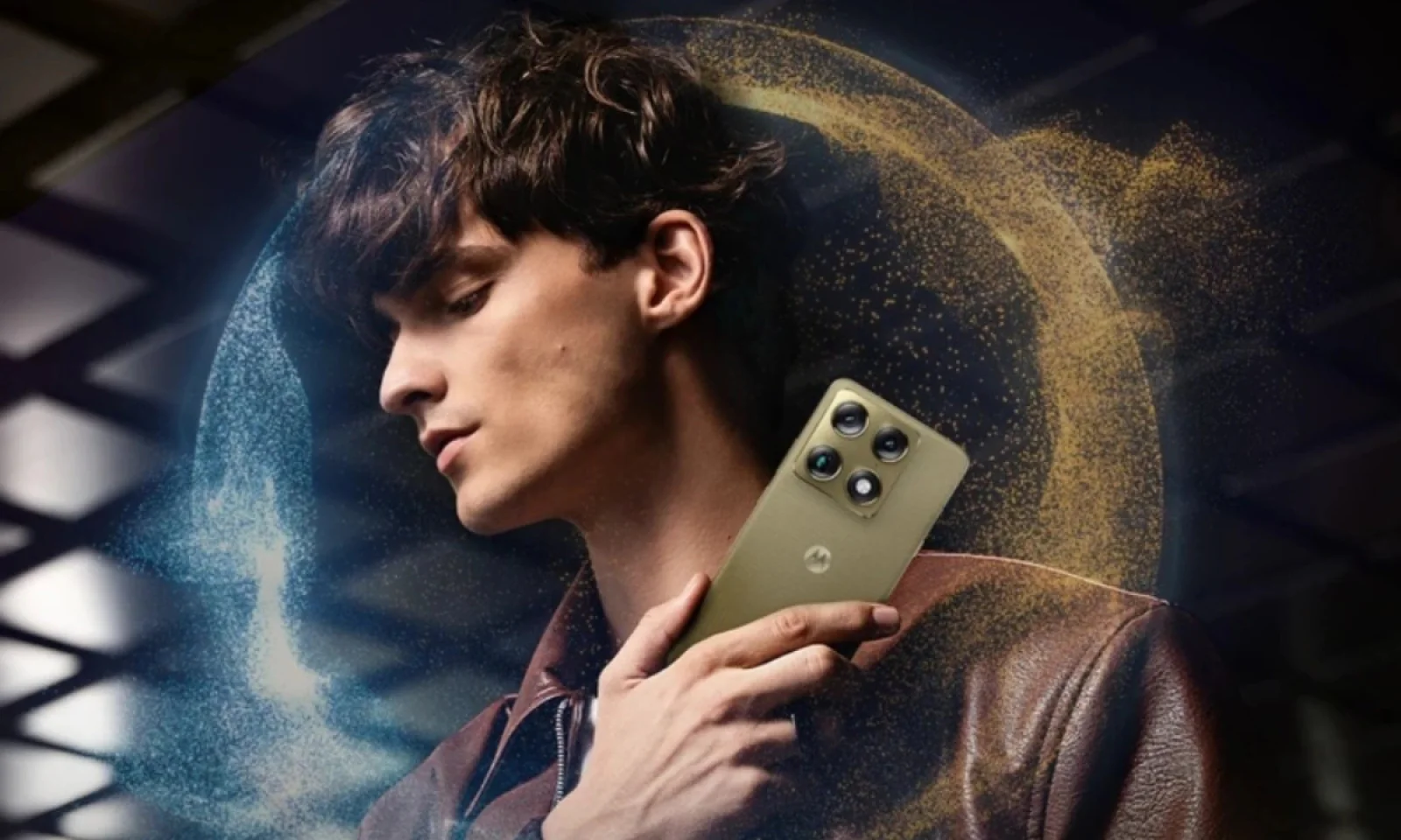 मोटोरला सिग्नेचर प्रीमियम स्मार्टफोन भारत में हुआ लॉन्च सेल होगी जल्द शुरू