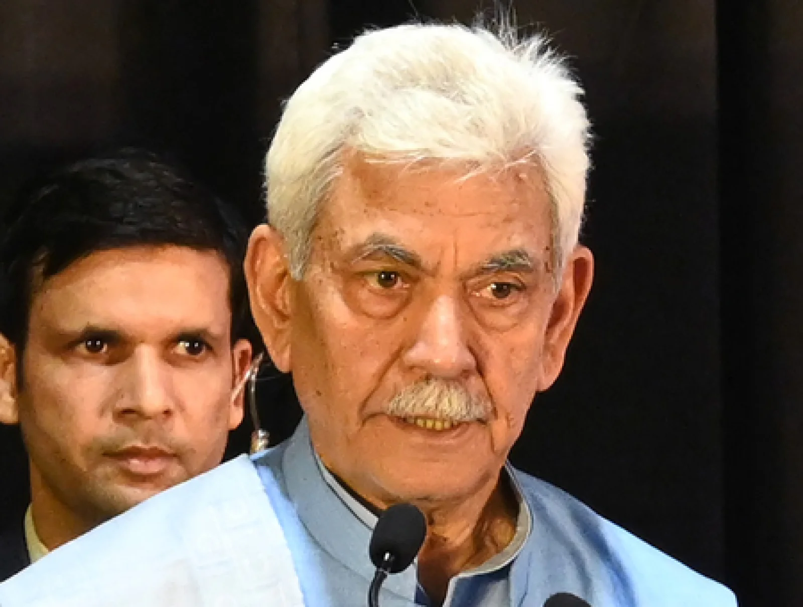 UP Diwas : 'बीमारू' की बेड़ियां तोड़ देश का 'ग्रोथ इंजन' बना उत्तर प्रदेश, स्थापना दिवस पर LG मनोज सिन्हा और CM योगी ने दी बधाई