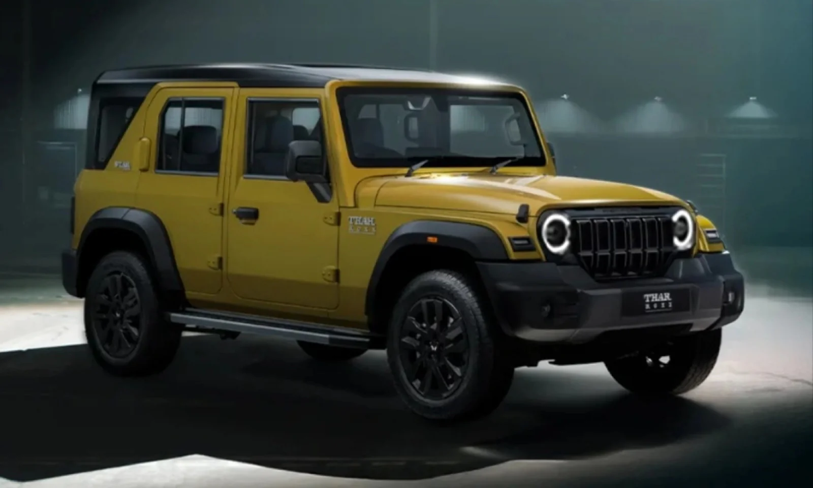 महिंद्रा थार रोक्स स्टार एडिशन स्टाइलिश और पावरफुल फीचर्स के साथ हुआ लॉन्च