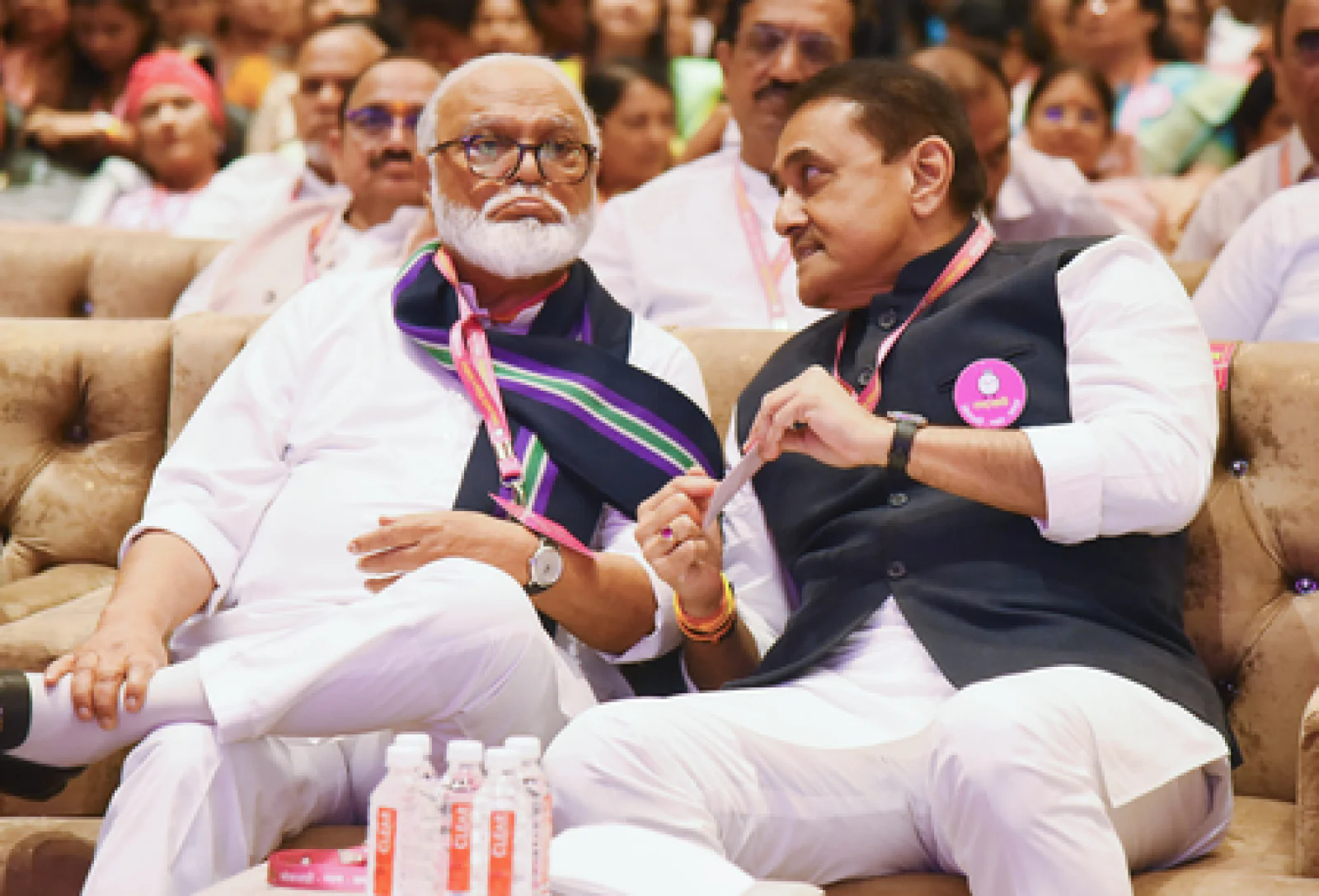 महाराष्ट्र में 'पावर' गेम: अजित पवार के निधन के बाद कौन होगा नया उपमुख्यमंत्री? प्रफुल्ल पटेल ने CM फडणवीस से की मुलाकात; सुनेत्रा पवार के नाम पर सस्पेंस!