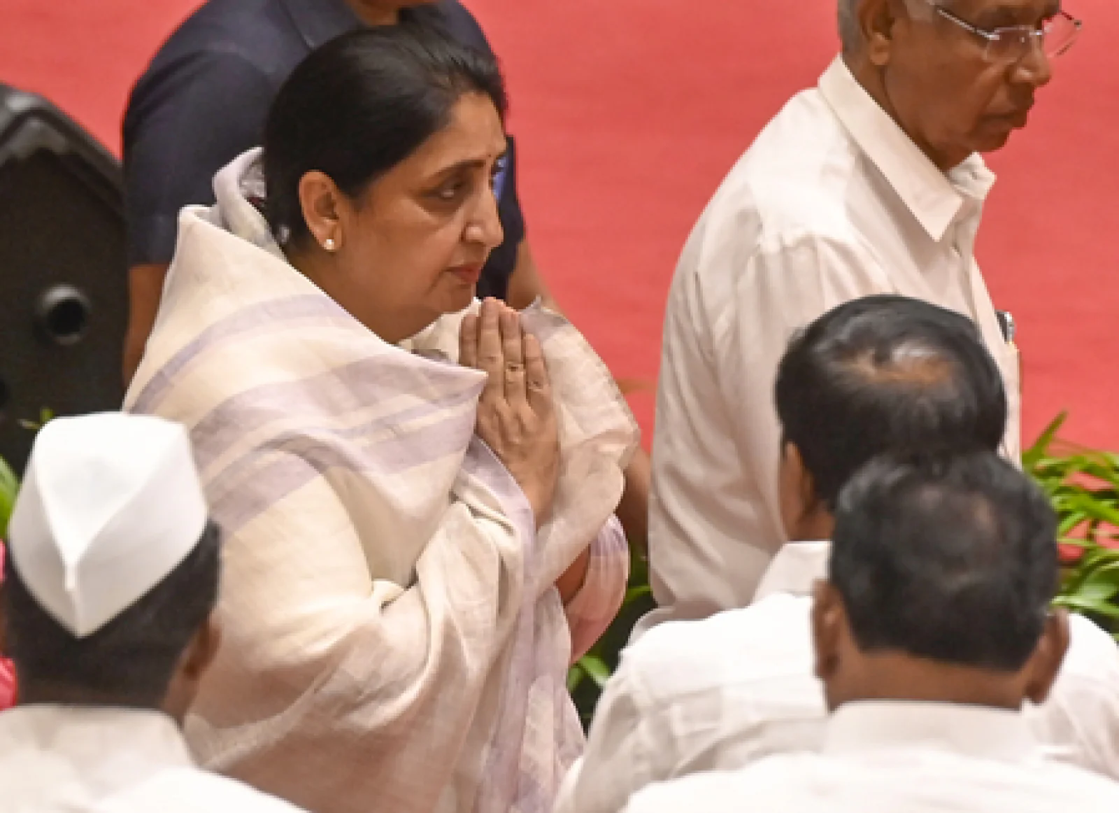 सुनेत्रा पवार ने ली महाराष्ट्र के उपमुख्यमंत्री पद की शपथ: "अजित दादा के जनसेवा के संकल्पों को मिलेगा विस्तार", राजनाथ सिंह और अमित शाह ने जताया भरोसा