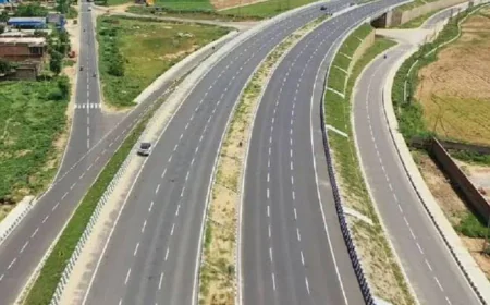 नासिक–सोलापुर–अक्कलकोट कॉरिडोर को मंजूरी पर सीएम फडणवीस का स्वागत, महाराष्ट्र को मिलेगा विकास का नया रास्ता