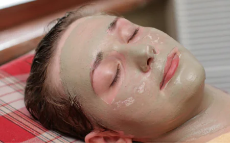 अब घर पर ही बनाएं होममेड ब्लीच महिलाओं के लिए बहुत ही आसान तरीका