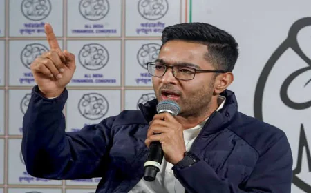 Abhishek Banerjee: 'हटाए गए 58 लाख लोगों में कितने रोहिंग्या?', मतदाता सूची को लेकर अभिषेक बनर्जी का चुनाव आयोग से तीखा सवाल