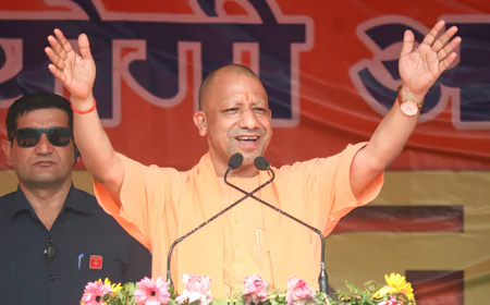 'मोबाइल उत्पादन में यूपी का दबदबा, महिलाओं की भागीदारी 36% पहुंची', स्थापना दिवस पर सीएम योगी ने गिनाईं उपलब्धियां