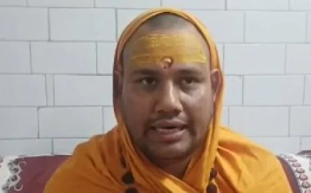 चार धाम में गैर-हिंदुओं की एंट्री पर बैन: ऋषिकेश के संतों ने फैसले को बताया 'ऐतिहासिक', कहा- 'मंदिरों की पवित्रता के लिए यह जरूरी'