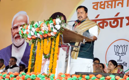 ममता सरकार की 'उल्टी गिनती' शुरू: दुर्गापुर में भाजपा अध्यक्ष नितिन नवीन की हुंकार; बोले—'टीएमसी के इशारों पर मत नाचें अधिकारी, जनता हिसाब लेगी'