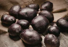 काले आलू में मिलेंगे कई पौष्टिक गुण जो पहुंचाएंगे हेल्थ को कई तरीके से फायदे