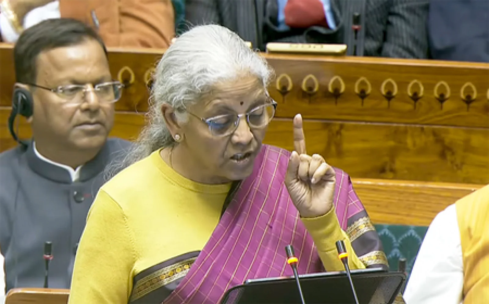 बजट 2026: देश में बिछेगा 7 हाई-स्पीड रेल कॉरिडोर का जाल; दिल्ली-वाराणसी और मुंबई-पुणे समेत इन शहरों की बदलेगी तस्वीर!