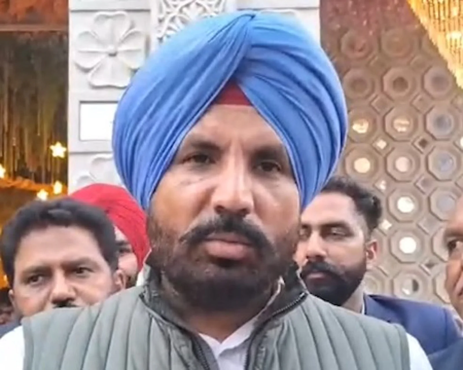 राहुल गांधी–रवनीत बिट्टू विवाद पर राजा वारिंग का पलटवार, बोले– गद्दार को गद्दार कहना अपराध नहीं