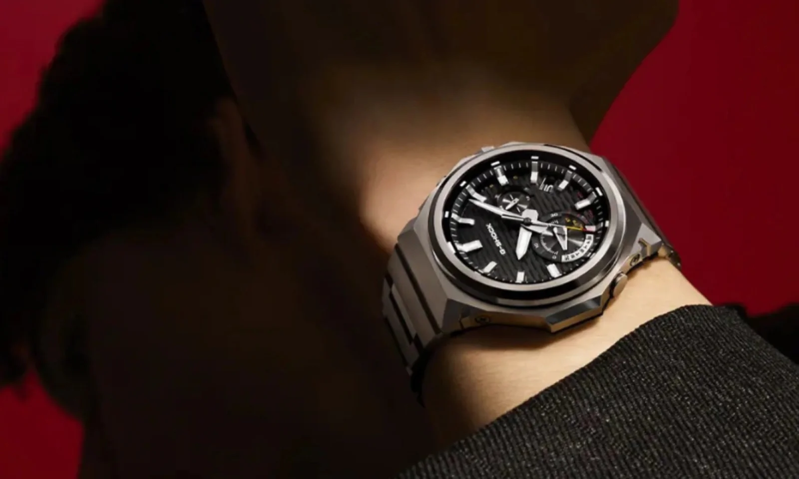 G Shock की GST-B1000 सीरीज ट्राई फोल्ड क्लैस्प के साथ हुई लॉन्च