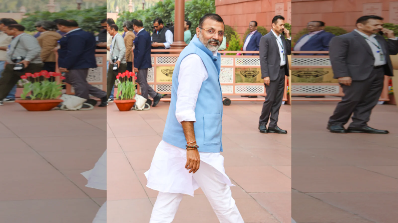 संसद में 'इतिहास' दोहराने की तैयारी? निशिकांत दुबे ने राहुल गांधी के खिलाफ पेश किया 'मूल प्रस्ताव'; 1978 के उस फैसले का दिया हवाला जब इंदिरा गांधी को हुई थी जेल