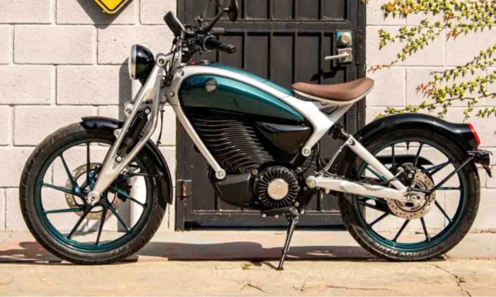 Royal Enfield Flying Flea C6 इलेक्ट्रिक मोटर के साथ जल्द होगी भारत में लॉन्च