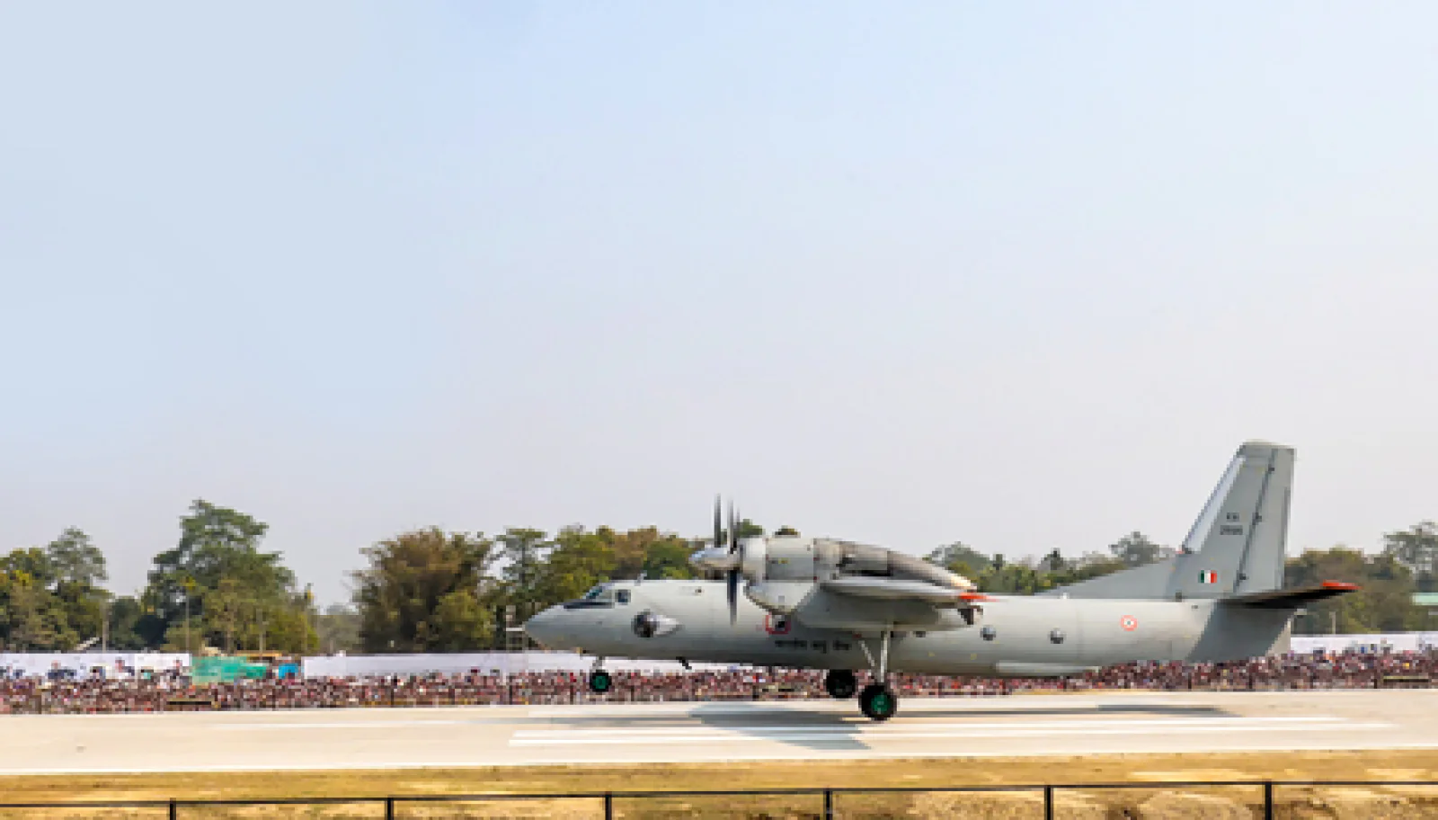 असम के डिब्रूगढ़ में नया 'रक्षा कवच'; आपात स्थिति में अब हाईवे से ही उड़ान भरेंगे लड़ाकू विमान