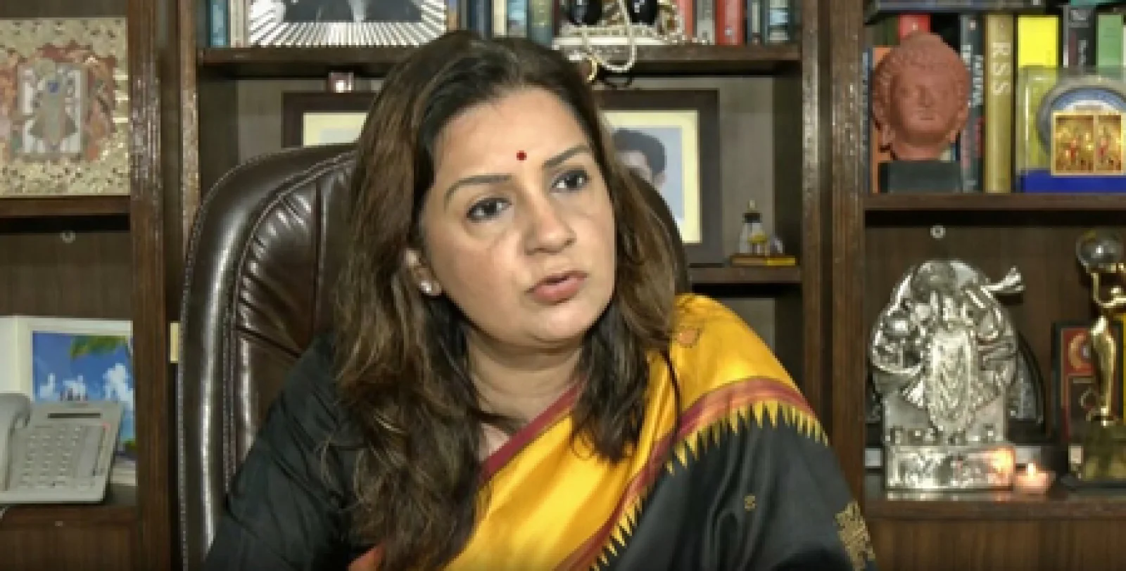 "वंदे मातरम राष्ट्रीय गीत है, ट्रेन नहीं": प्रियंका चतुर्वेदी का भाजपा पर तंज; राष्ट्रीय गीत की गाइडलाइंस को बताया 'चुनावी स्टंट'