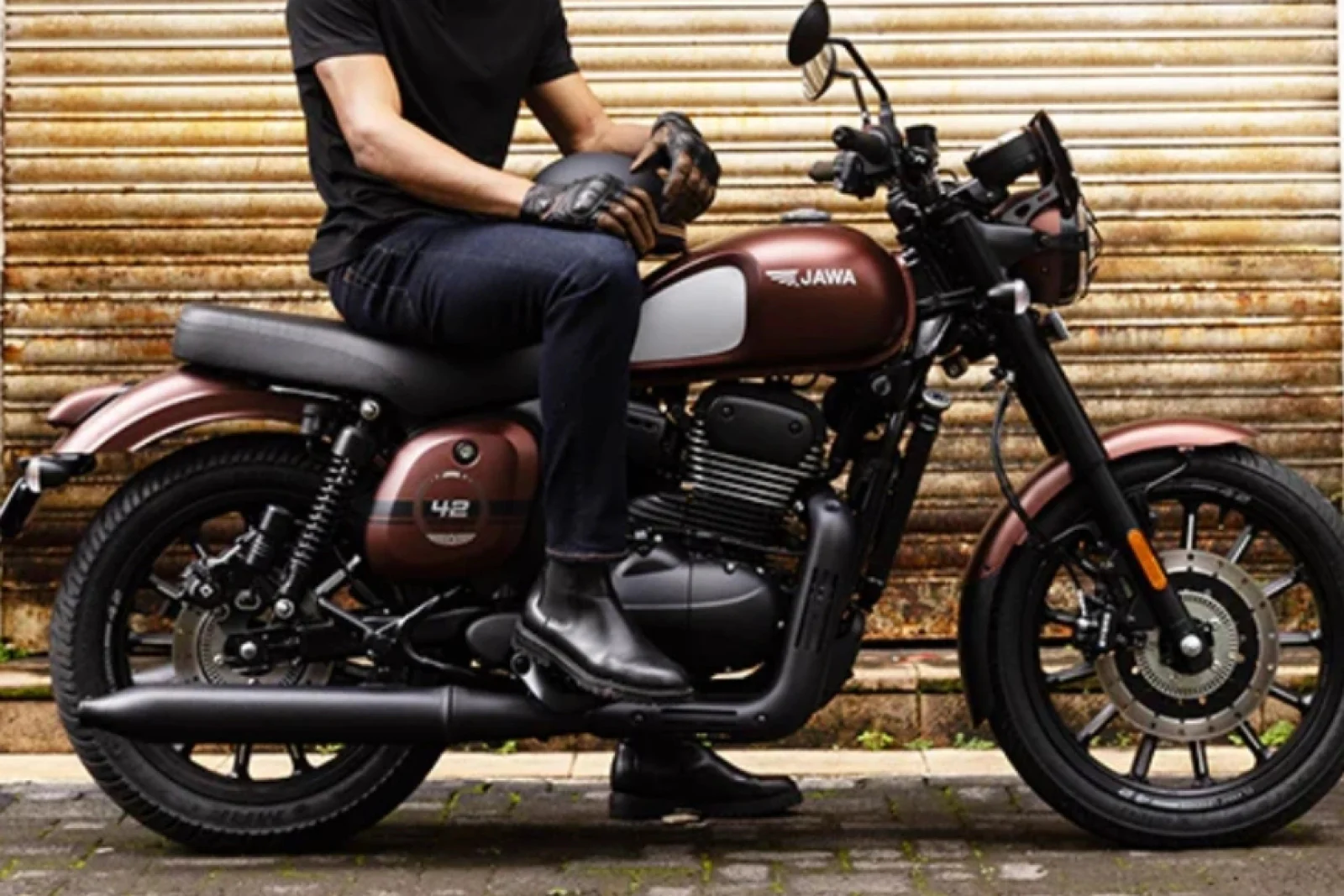 Java Yezdi Motorcycle Official 