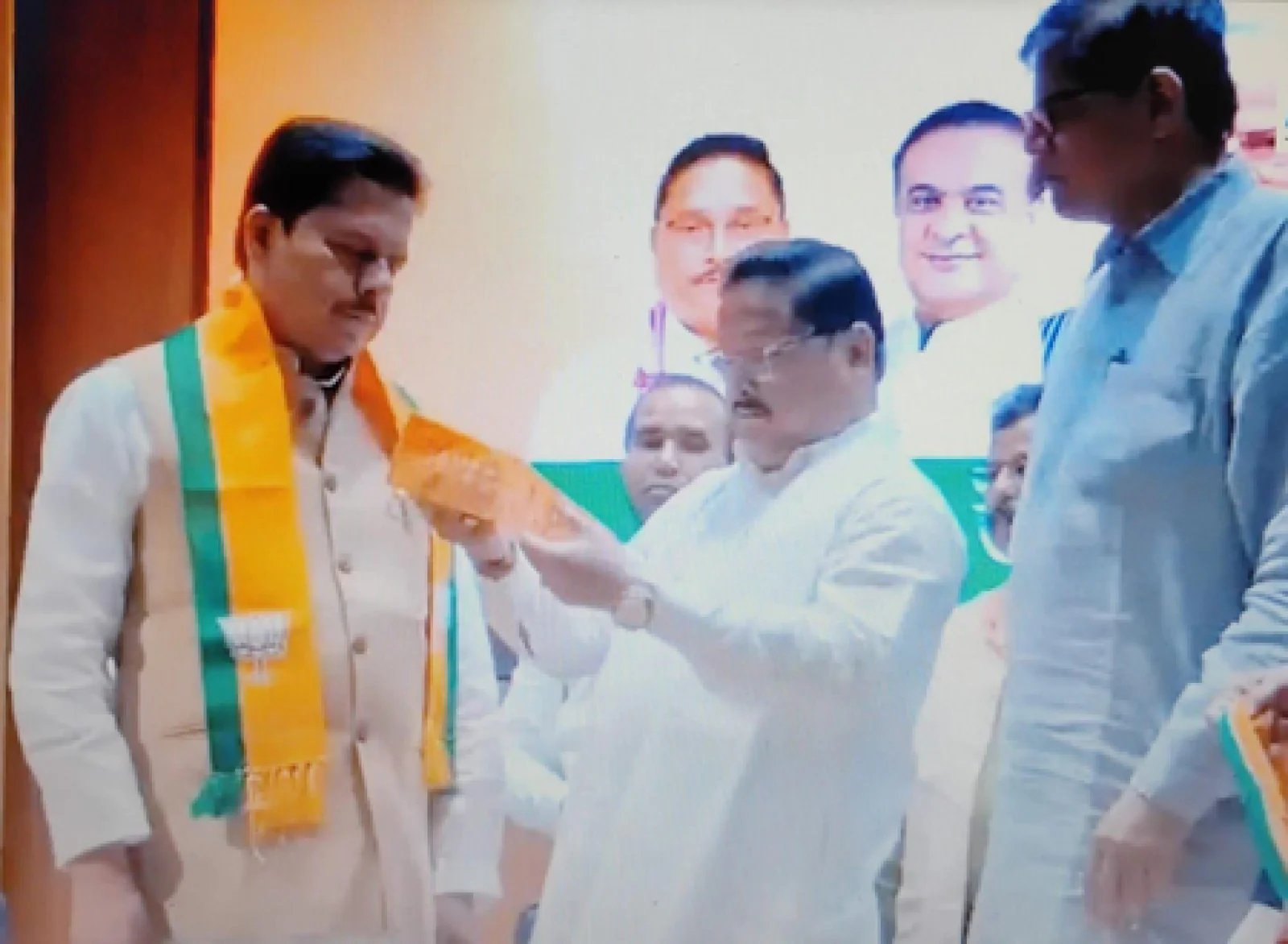 असम में बड़ा राजनीतिक उलटफेर: कांग्रेस के पूर्व अध्यक्ष भूपेन बोरा भाजपा में शामिल, कांग्रेस पर लगाए गंभीर आरोप