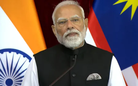 PM मोदी का मलेशिया दौरा: 30 लाख भारतीयों को मिला 'लिविंग ब्रिज' का सम्मान, UPI से बढ़ेगी दोस्ती