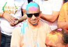 सीएम योगी ने गोरखनाथ मंदिर में मनाई होली; बोले- सुरक्षा और शांति में ही संभव है उमंग